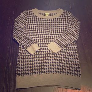 J crew gray/black houndstooth sweater